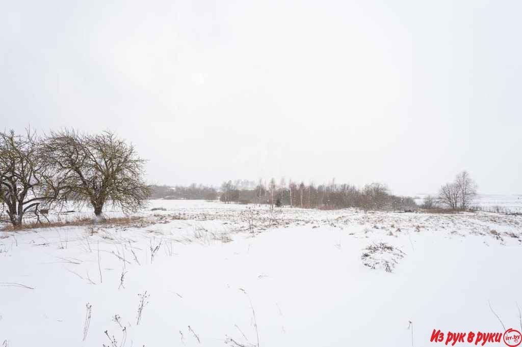 Домик в отличной тихой деревушке в дали от шума и суеты.

 В радиусе 3