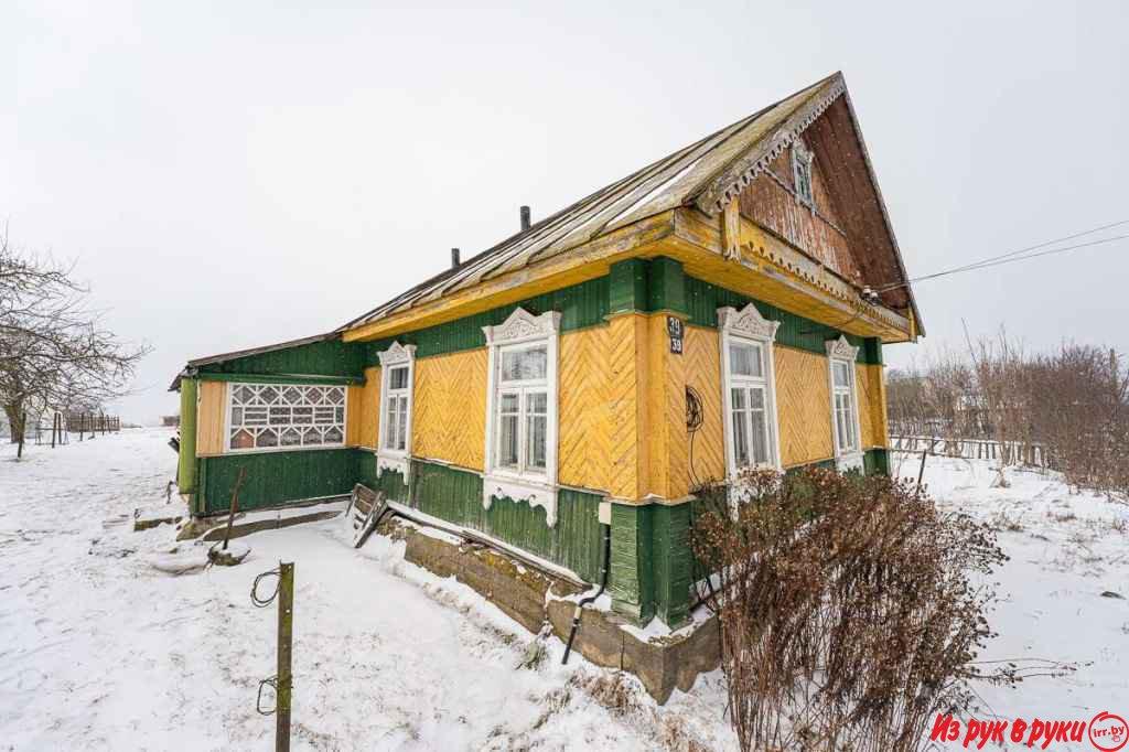 Домик в отличной тихой деревушке в дали от шума и суеты.

 В радиусе 3