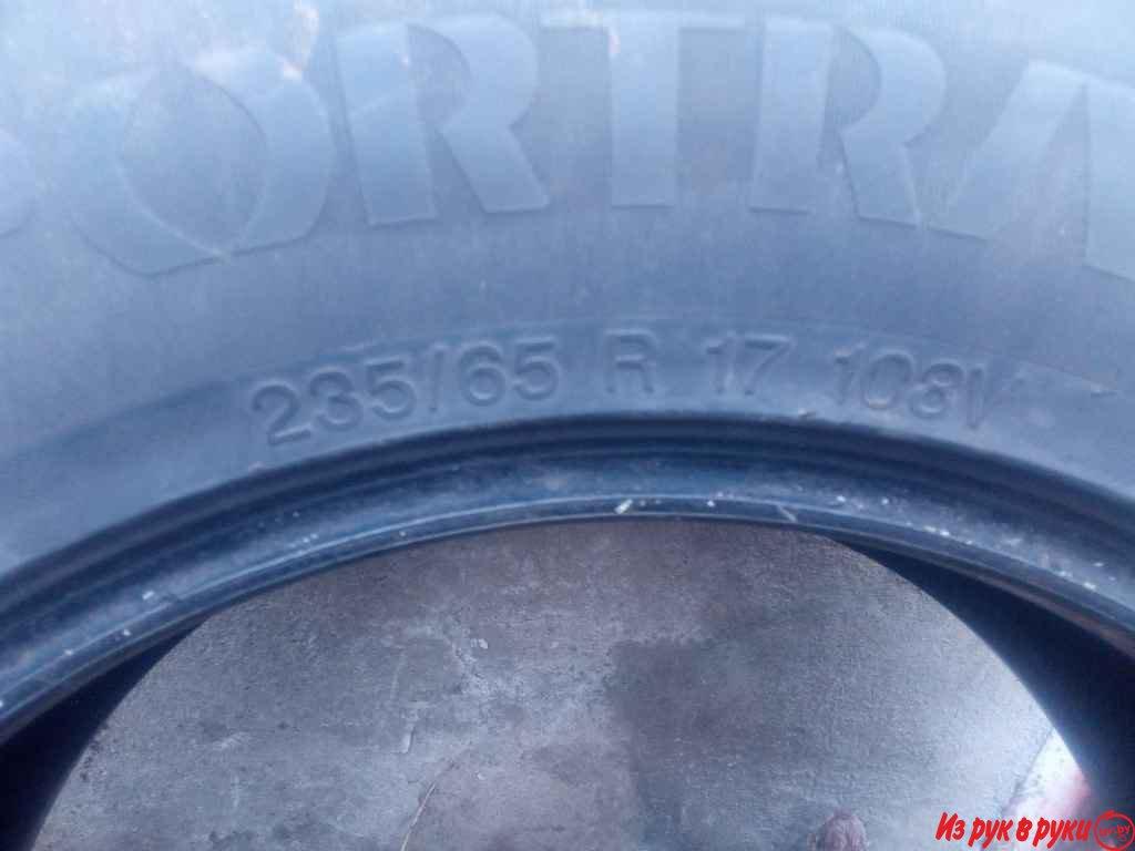 продаю шины 195/65 r17 Хорошее состояние цена за четыре шины остаток п