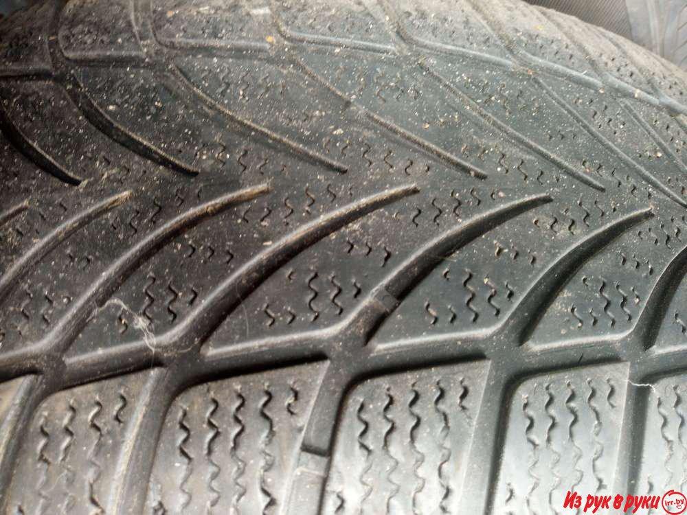 пара Goodyear UltraGrip 2 205/55 r16 остаток 3-4 мм 28 уе за пару