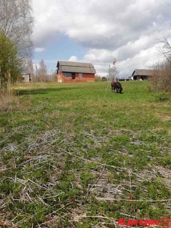 Продам дом, в связи с переездом. На территории дома 3 больших гаража, 