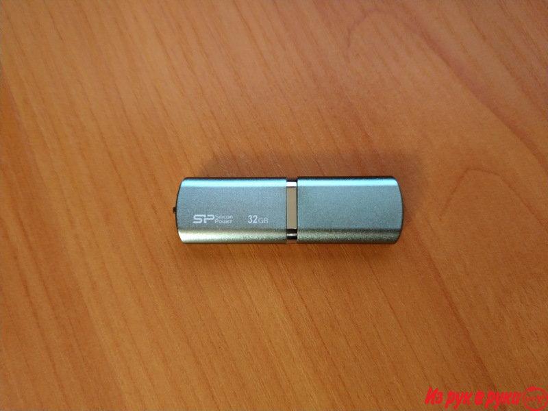 USB Flash (ФЛЕШКА) 32GB и Карта памяти 32GB (б/у