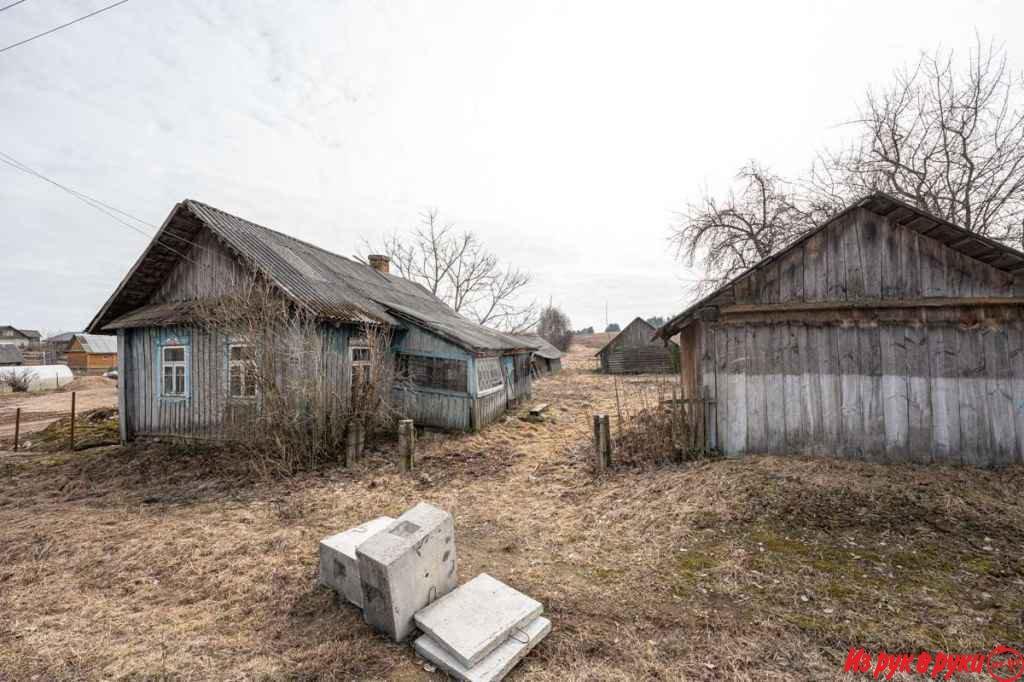 В продаже Ветхий дом под снос или с возможностью восстановления с учас