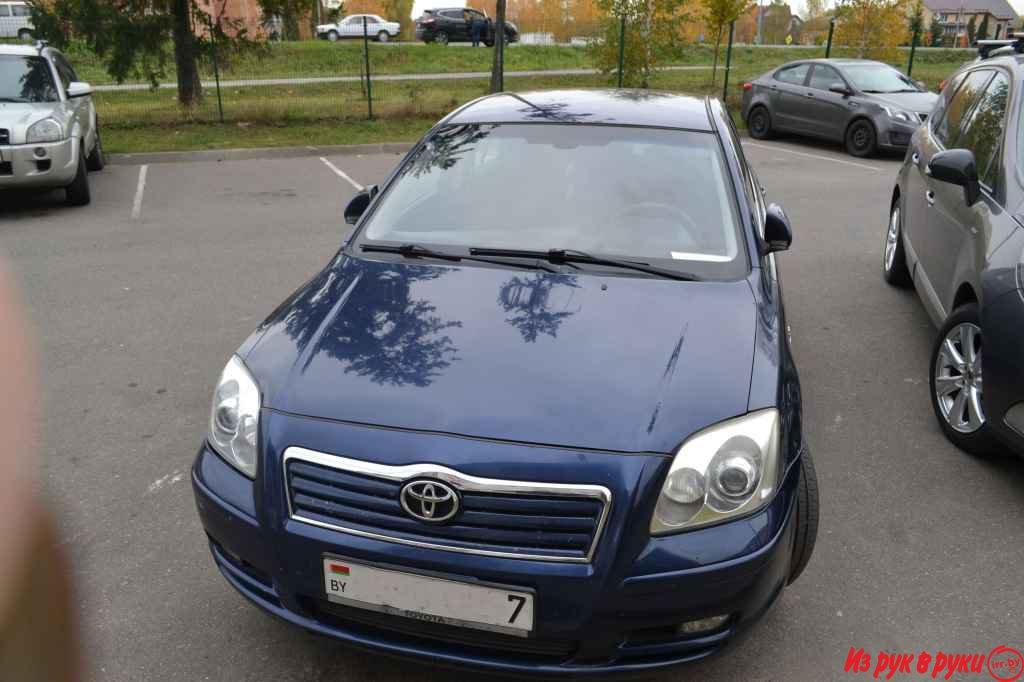 Toyota Avensis, седан, 2004 г.в., механика, 2 л, цвет: синий металлик