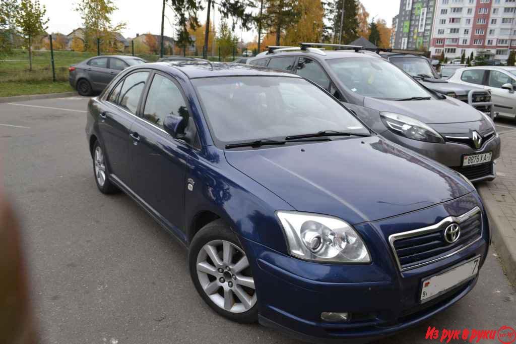 Toyota Avensis, седан, 2004 г.в., механика, 2 л, цвет: синий металлик