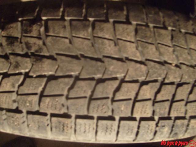 пара Dunlop grandtrek SJ6 235/70 r15 остаток 3-4-5 мм – 22 уе за пару 