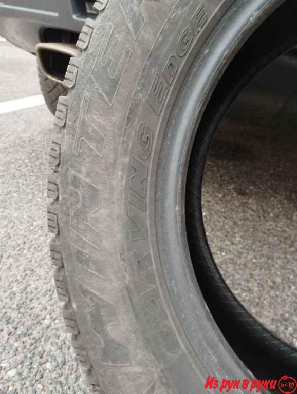 Продам пару зимних шин Pirelli 235/60/R17 106Т. Цена за 2 шт.
Протекто