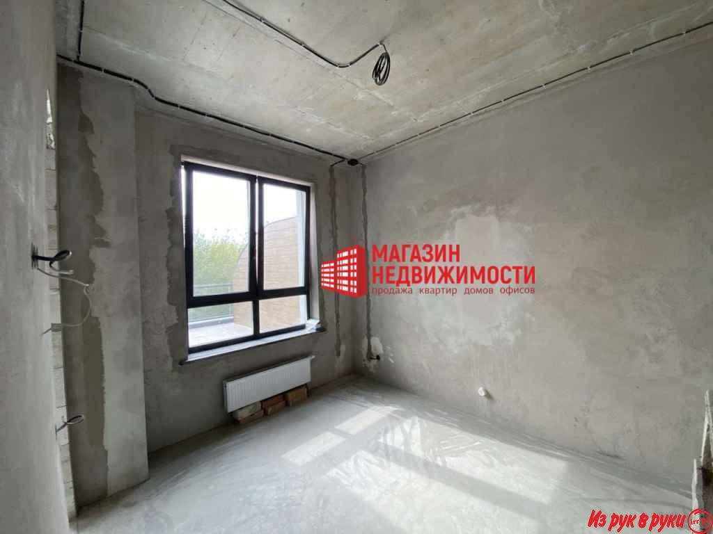 В продаже квартира с огромной (50 м2) террасой, находится в доме улучш