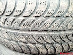 одиночка Sava Eskimo s3 205/55 r16 остаток 3 мм 15 уе и есть такое одн