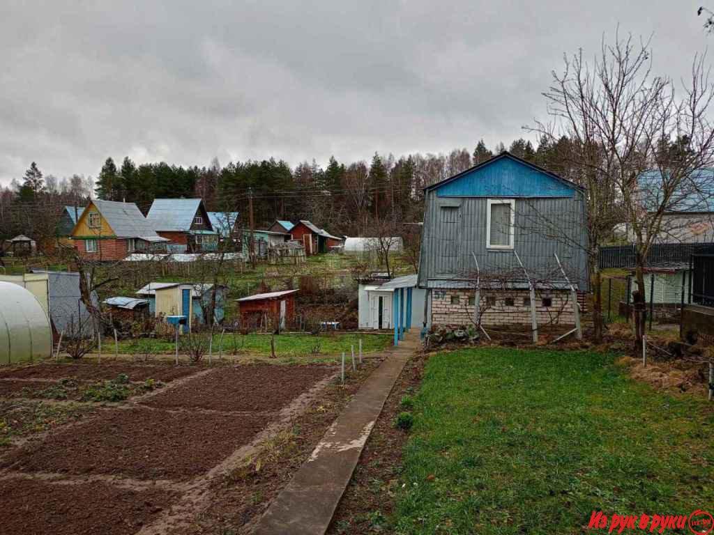 Продается дачный участок в живописном местечке

 

 Расположение: с/т 