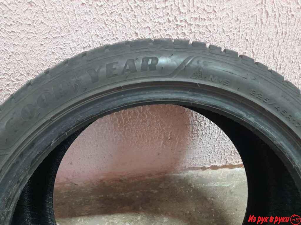 Продам Шины зимние 2+1 шт Б/У, GOODYEAR 225/45 R17 UltraGrip Performan