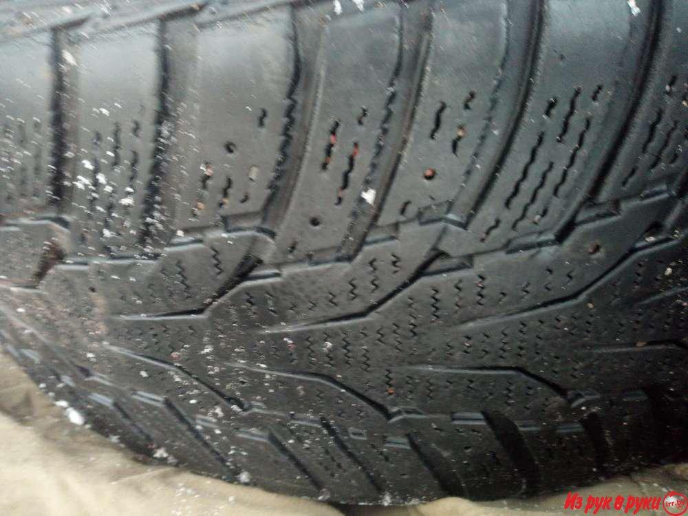 пара Nexen Winguard 215/55 r17 остаток 4-5 мм 55 уе за пару