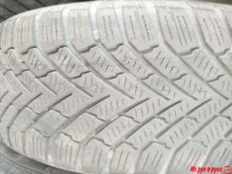 комплект Pirelli ice zero 185/65 r15 остаток 3-4 мм  45 уе за 4 шт