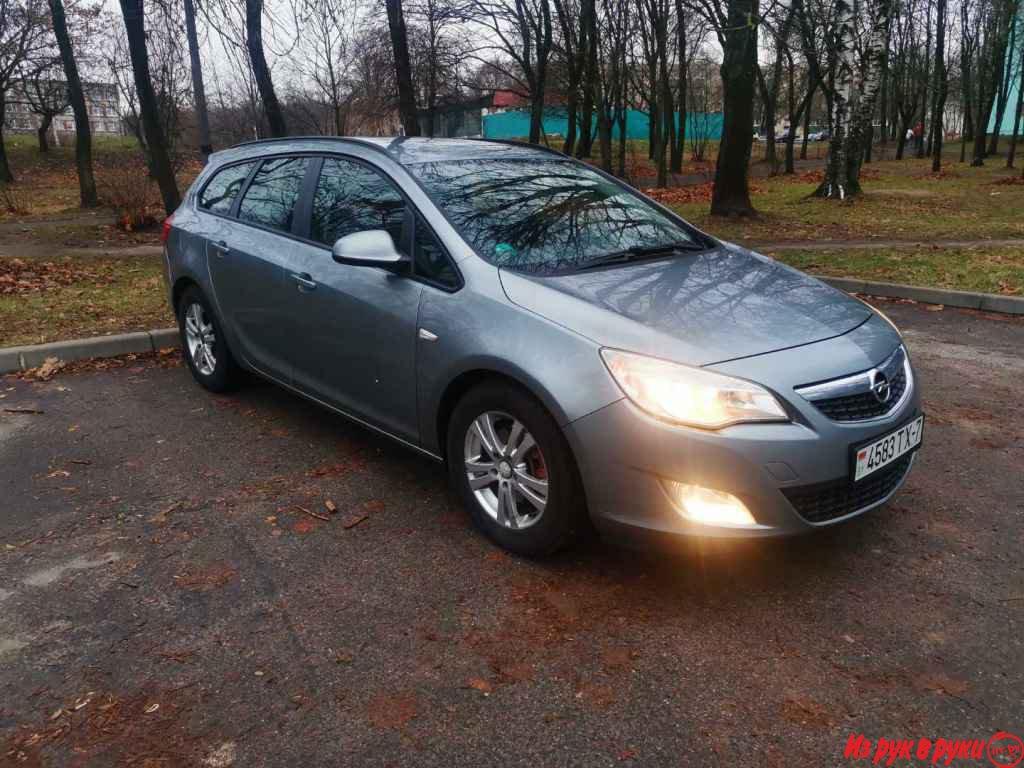 Opel Astra, универсал, 2010 г.в., механика, 1.7 л, цвет: серый металли