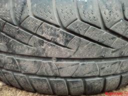 комплект Pirelli Sottozero  215/65 r16 остаток 3-4 мм – 40 уе за 4 шт 