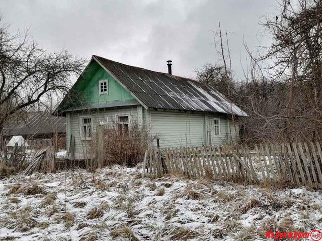 Жилой дом-усадьба в живописном тихом месте (почти хутор) возле леса в 