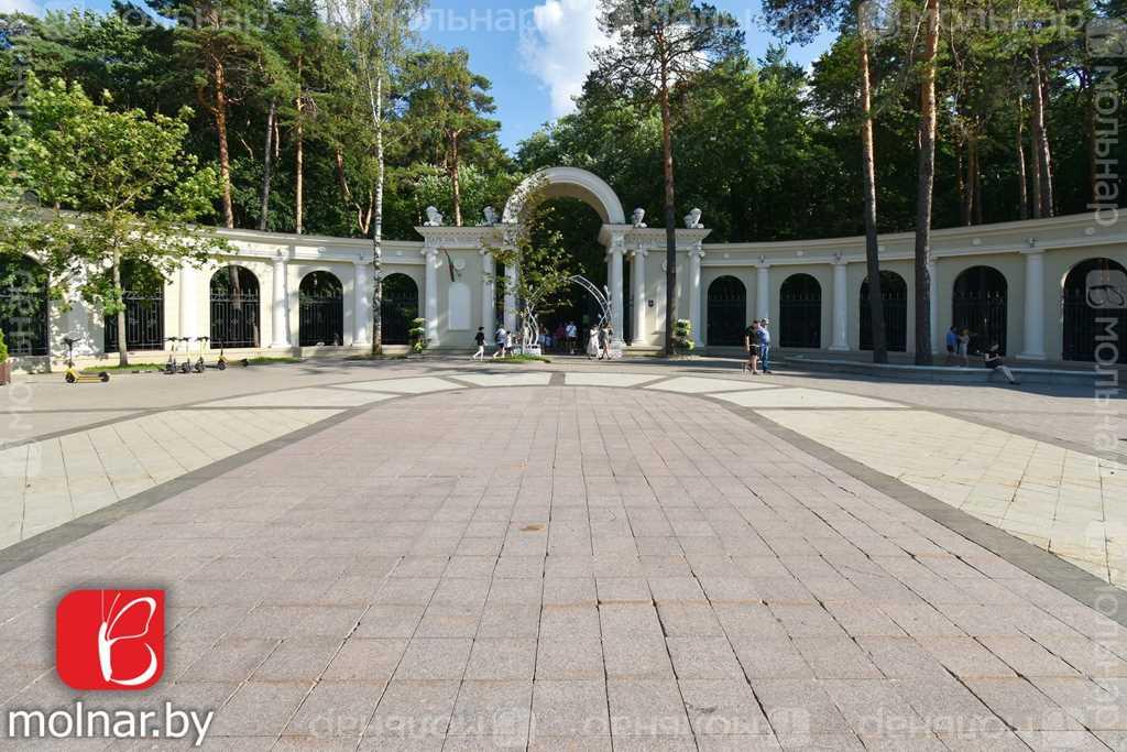 Двухкомнатная квартира в ЖК "Парк Челюскинцев".  ул.Макаенка,12 Е