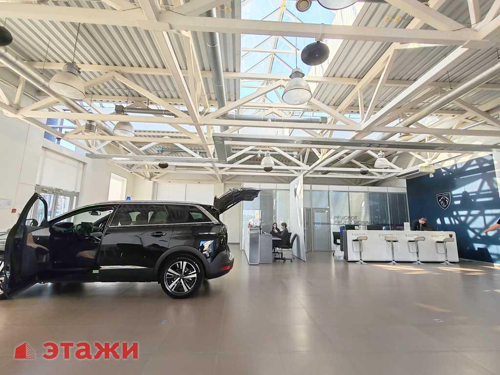 Торговое помещение под шоу-рум автотехники 200-500 м.кв. в центре Минс