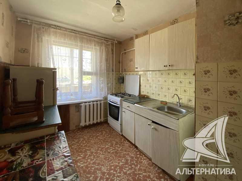 Продажа трехкомнатной квартиры в Каменецком районе, г. Каменец