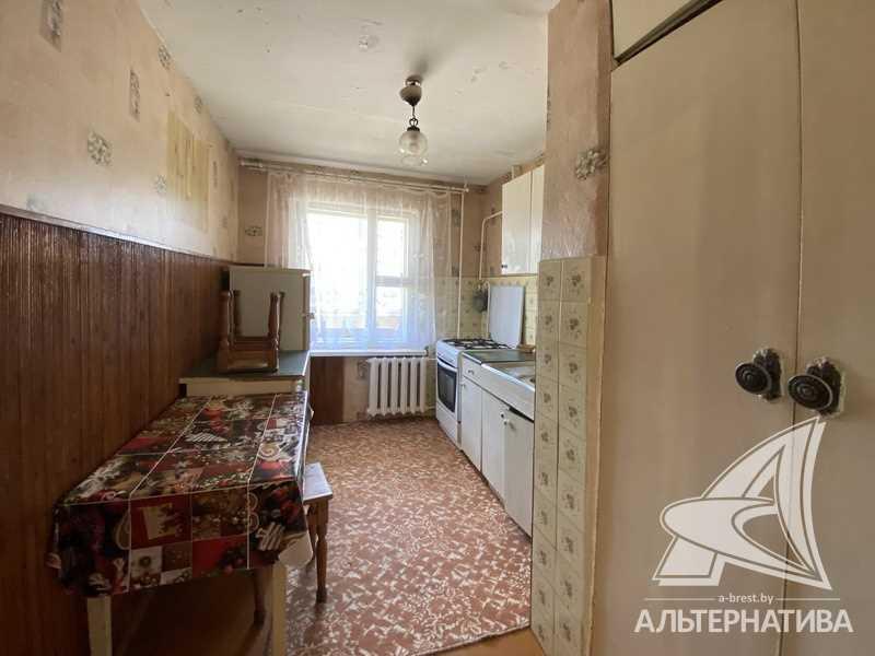 Продажа трехкомнатной квартиры в Каменецком районе, г. Каменец