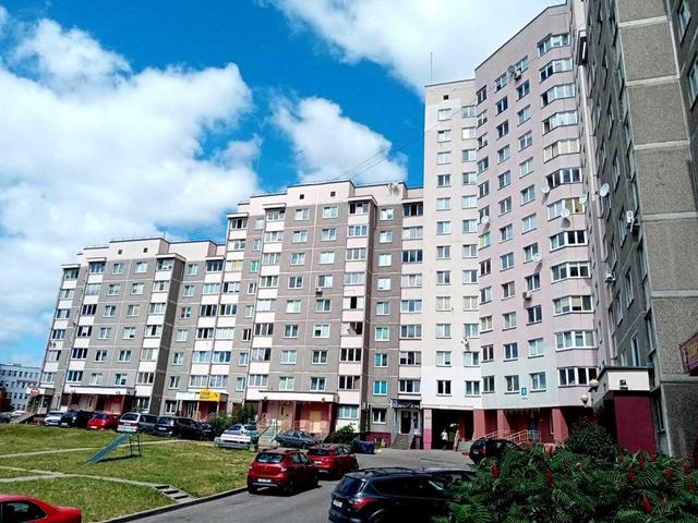 Срочно продается 2-х комнатная квартира в доме 2005г постройки. Дом ра