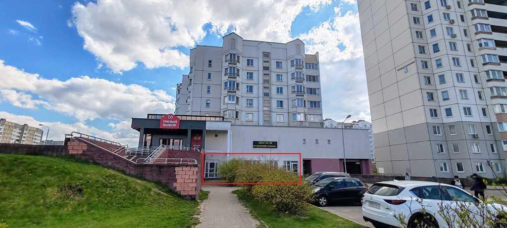 Аренда помещения 95,4 м.кв. - 1 этаж, отд. вход, ул. Кунцевщина 37