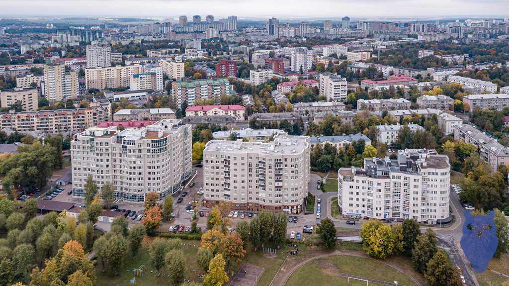 Машиноместо в подземном паркинге (парк Челюскинцев)