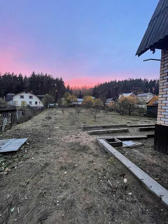 Жилой дом в пригороде Минска рядом с лесом