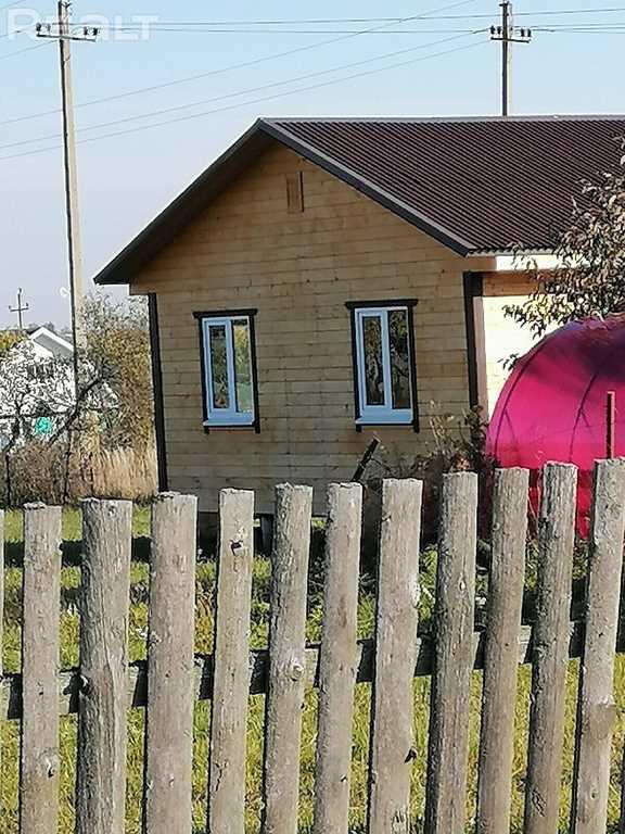 Земельный участок с постройкой в д.Равнополье