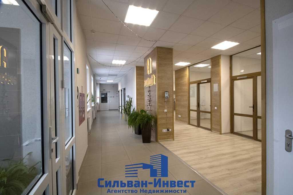 Продажа офисных помещений в бизнес-центре на Железнодорожной