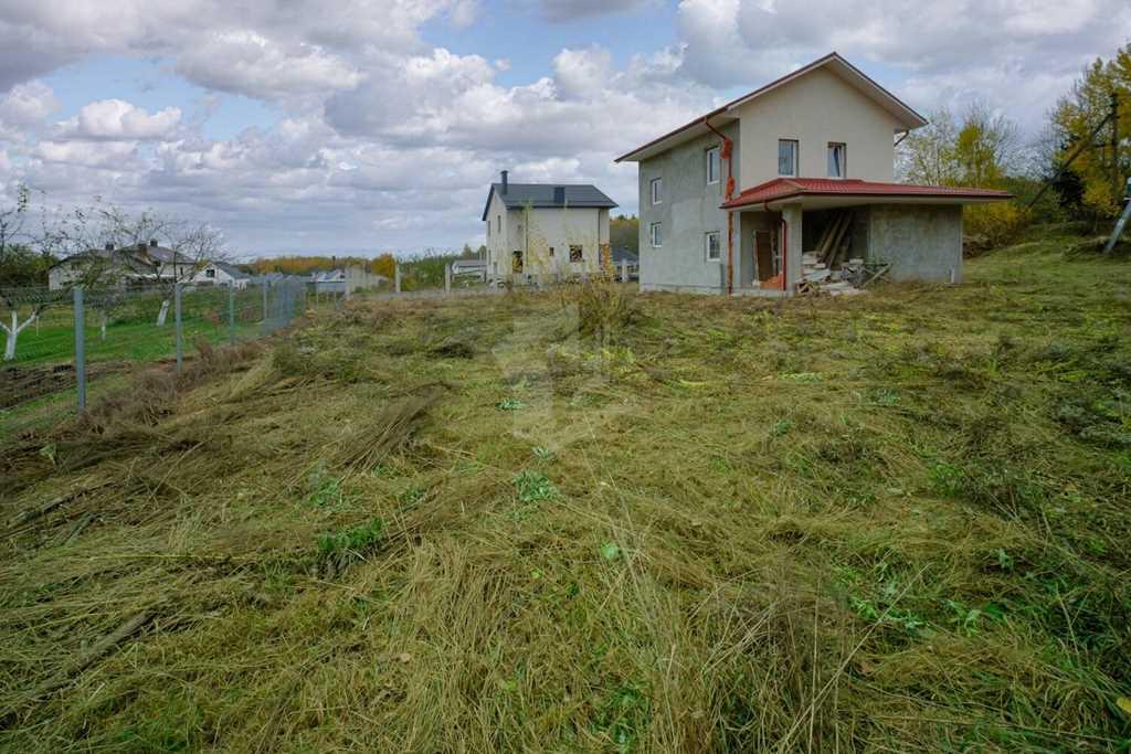 Живописный, угловой участок с капитальным домом в Прилепах. 18 км от М