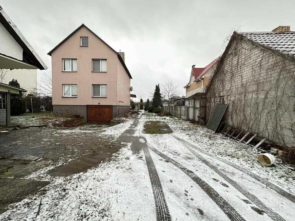 ЖИЛОЙ ДОМ В ЖИВОПИСНОМ ГОРОДЕ КАМЕНЦЕ