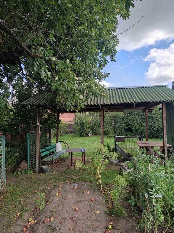 КРЕПКИЙ ДЕРЕВЯННЫЙ ДОМ В ОКРУЖЕНИИ ЛЕСА ВБЛИЗИ РЕЧКИ «НЕМАН»