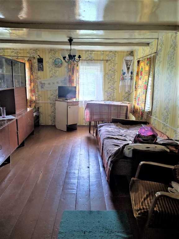 КРЕПКИЙ ДЕРЕВЯННЫЙ ДОМ В ОКРУЖЕНИИ ЛЕСА ВБЛИЗИ РЕЧКИ «НЕМАН»
