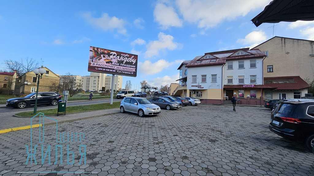 В центре сдаётся торгово-офисное помещение