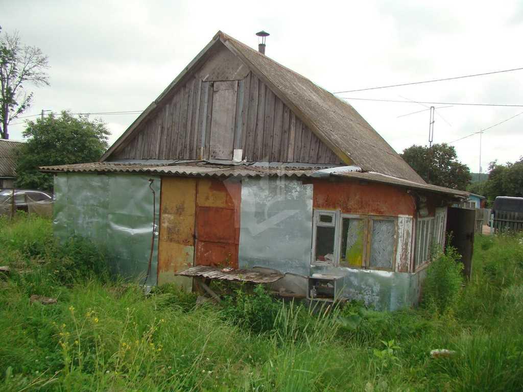 Деревянный деревенский дом в д. Лешница, Пуховического р-н в 20 км. от