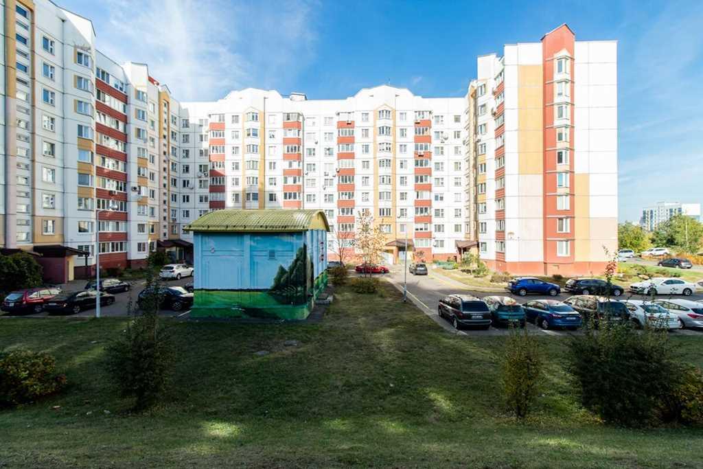 Продажа 4-х комнатной квартиры в г. Минске, ул. Жиновича, дом 4