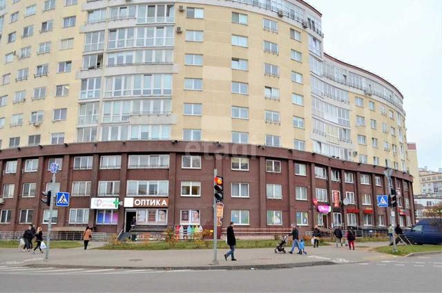 Продажа административно-торгового помещения общей площадью 126 м.кв. м