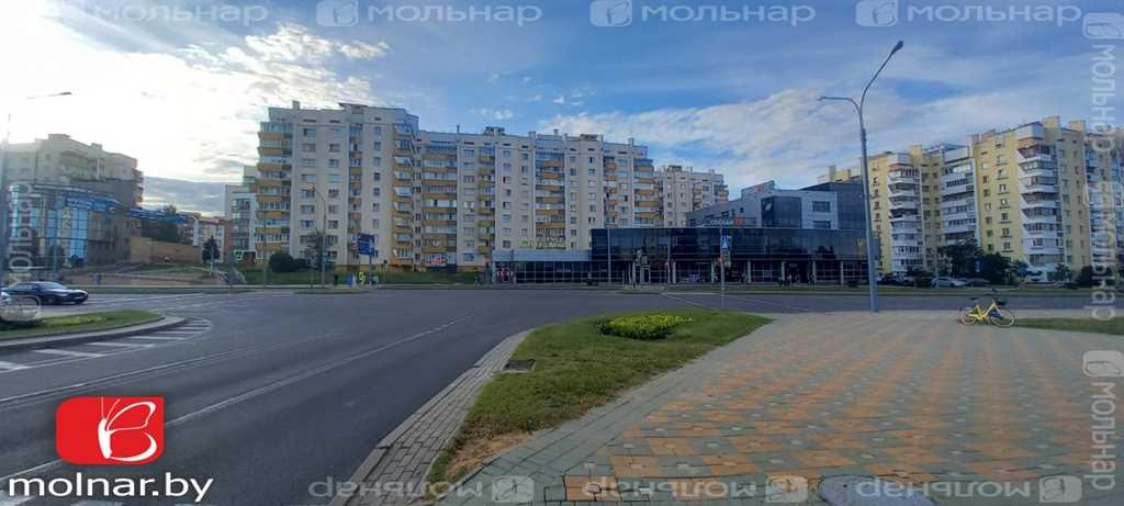 Аренда помещения на первом этаже в жилом доме по пр-ту Машерова.