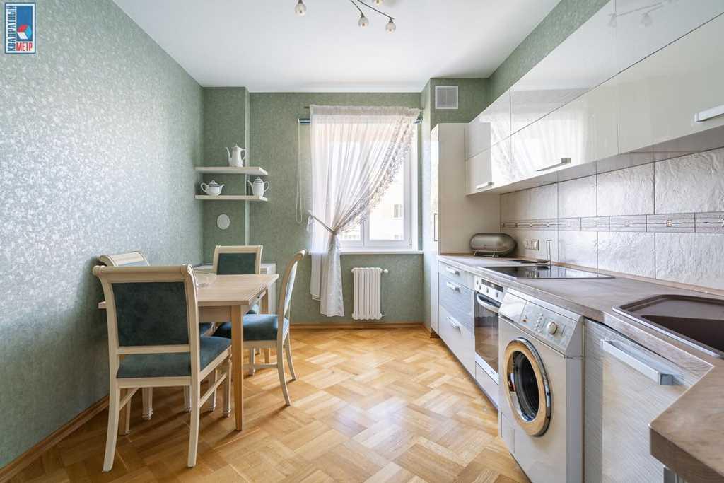 Продажа 3-х комнатной квартиры в г. Минске, ул. Немига, дом 42